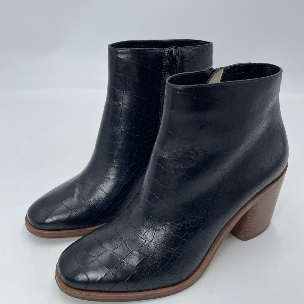 Pour La Victoire Winona black croc-embossed leather ankle boots